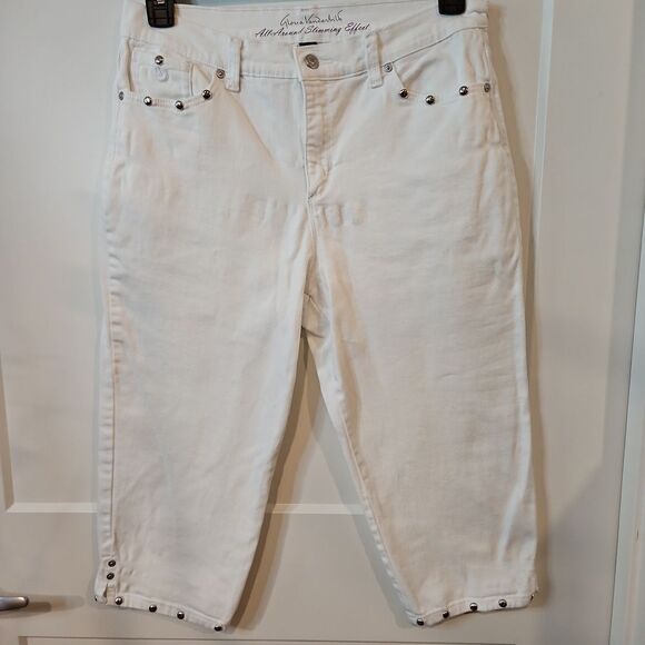 Silver Stud Embellished White Capris Gloria Vanderbilt sz12P - Picture 3 of 8